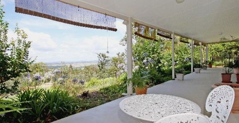 Bed And Breakfast At Wallaby Ridge - Holiday Cairns 0