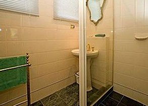 Baggs Of Canungra Bed And Breakfast - Holiday Cairns 4
