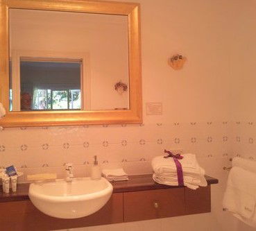 Amore Bed And Breakfast - Holiday Cairns 0