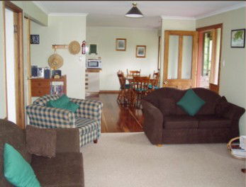 A Little Bit Of Heaven - Holiday Home - Holiday Cairns 7