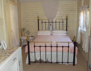 Rachels Cottage - Holiday Cairns 0