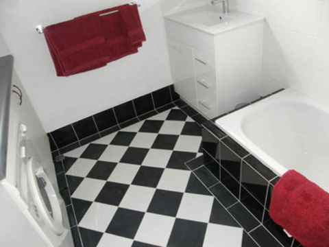 Adair Apartment - Holiday Cairns 5