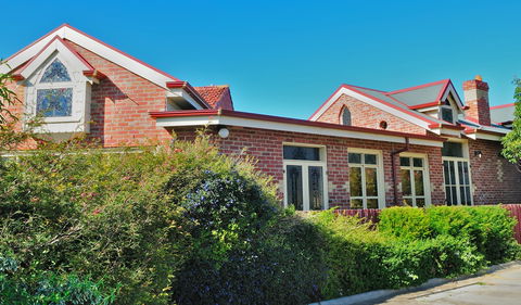 Carter Cottages - Holiday Cairns 0