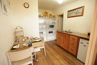 Carter Cottages - Holiday Cairns 8