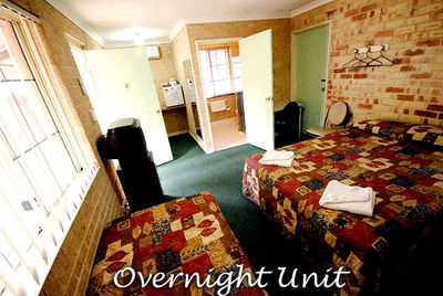 Travellers Rest Motel - Holiday Cairns 2