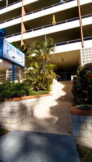 Park Towers Holiday Units - Holiday Cairns 1