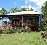 Blue House Family Accommodation - Holiday Cairns