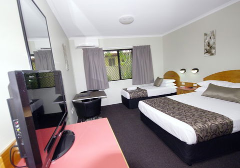 Mackay Resort Motel - Holiday Cairns 2