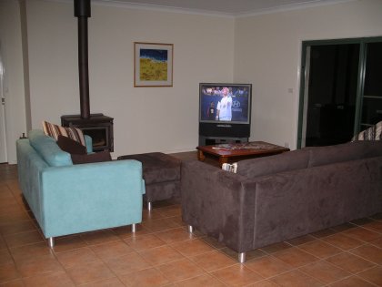 Fairfield House - Holiday Cairns 2
