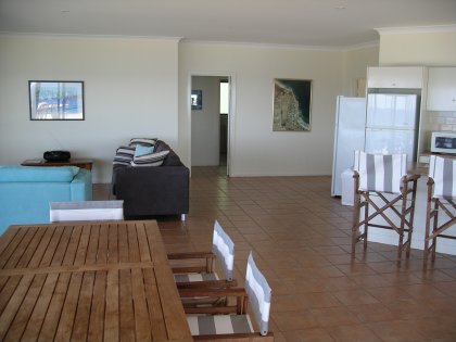 Fairfield House - Holiday Cairns 3