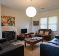 Colenso Country Retreat and Walkers Cottage  - Holiday Cairns