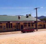 CORRYONG HOTEL/MOTEL - Holiday Cairns