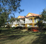 Coral Cove Resort  Golf Club - Holiday Cairns