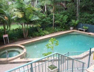 Burleigh Terraces Luxury Apartments - Holiday Cairns 1