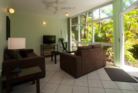 A Tropical Nite - Holiday Cairns 4