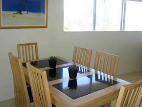 Narrowneck Court - Holiday Cairns 2