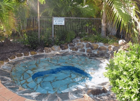 SMART MOTELS BERT HINKLER - Holiday Cairns 2