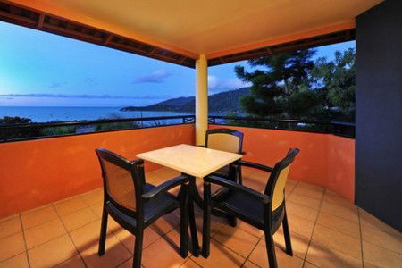 Martinique Whitsunday - Holiday Cairns 1