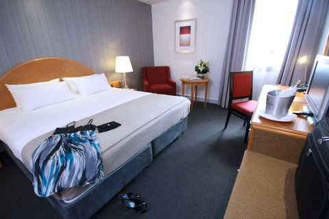 The Menzies Sydney - Holiday Cairns 1