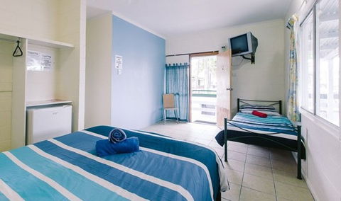 Beaches Backpacker Resort - Holiday Cairns 2