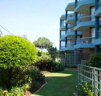 Sea Point Ocean Apartments - Holiday Cairns