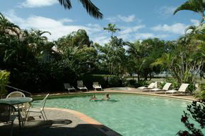 181 The Esplanade - Holiday Cairns 3