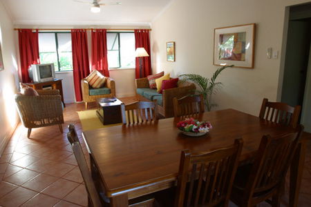 Cocos Beach Bungalows - Holiday Cairns 1