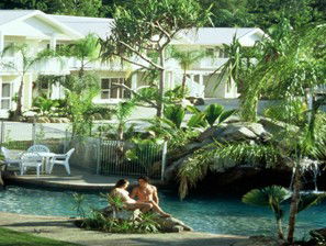 Sailz Boutique Holiday Villas - Holiday Cairns 3