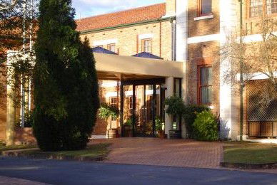 Monte Pio Motor Inn - Holiday Cairns 0