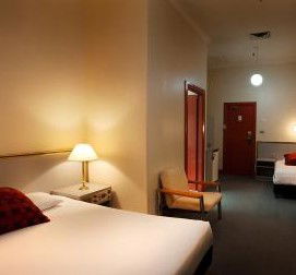 Monte Pio Motor Inn - Holiday Cairns 3