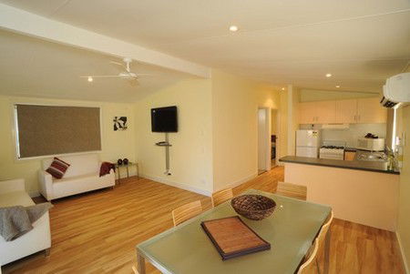 BIG4 Sydney Lakeside Holiday Park - Holiday Cairns 4