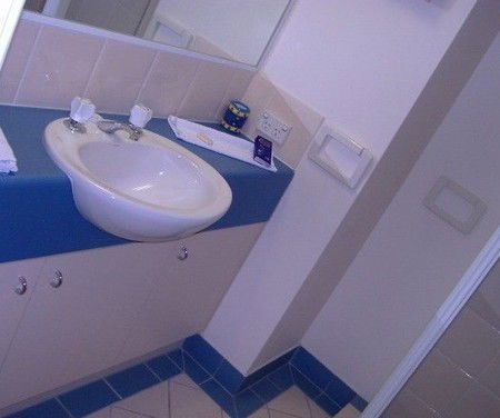 Fairseas Apartments - Holiday Cairns 2