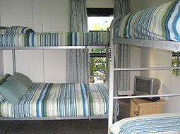 Boardrider Backpackers And Motel - Holiday Cairns 0