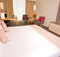 Radisson Hotel And Suites Sydney - Holiday Cairns