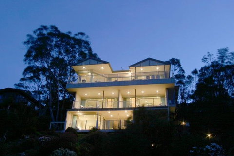 Arthurs Views - Bed & Breakfast Retreat - Holiday Cairns 3