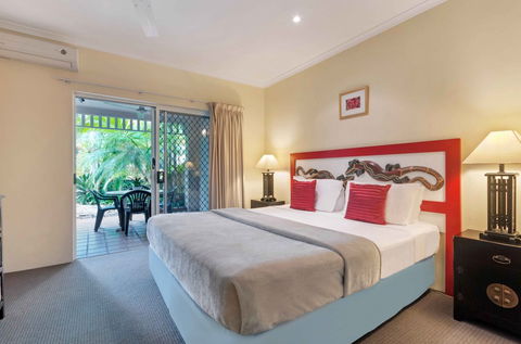 The Villas Palm Cove - Holiday Cairns 3
