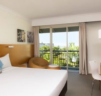 Novotel Cairns Oasis Resort - Holiday Cairns