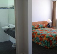Baileys Hotel Motel - Holiday Cairns