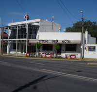 Tyson's Reef Hotel - Holiday Cairns
