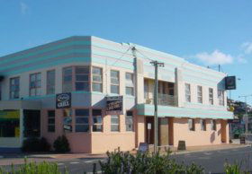 Regent Hotel - Holiday Cairns 0