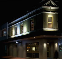 Crocodile Farm Hotel - Holiday Cairns