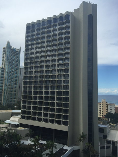 QT Hotels - Holiday Cairns 0