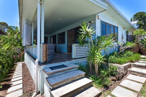 Ayindi Byron Bay - Holiday Cairns 0