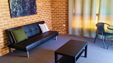 Jackaroo Apartments - Holiday Cairns 2