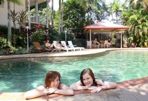 Cairns Reef Apartments And Motels - Holiday Cairns 0