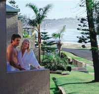 Mollymook Shores by The Sea - Holiday Cairns