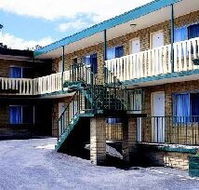 Aberdeen Court Motel Holiday Apartments - Holiday Cairns