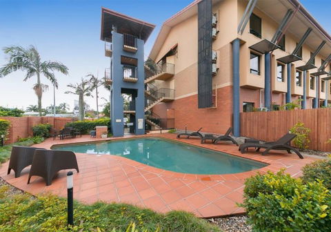 Kingsford Smith Motel - Holiday Cairns 2
