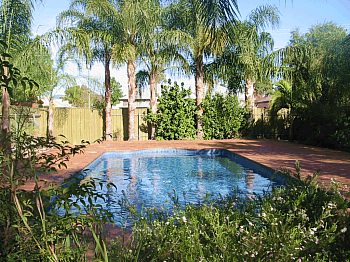 Adelaide Caravan Park - Holiday Cairns 1