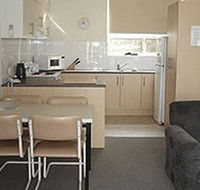 Glenelg Holiday Apartments-Corfu - Holiday Cairns